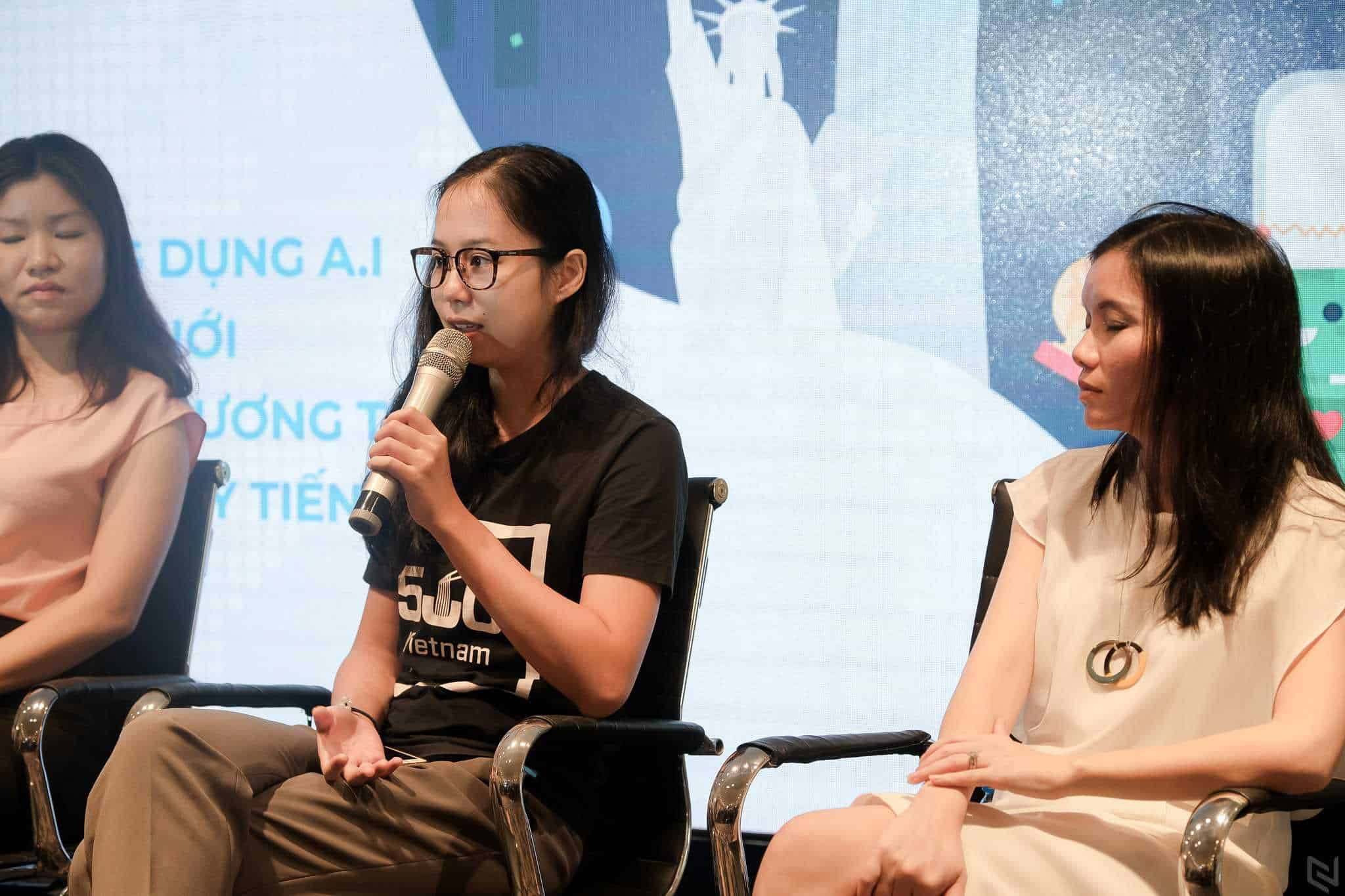 Elsa-Speak-Event